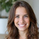 Πορτρέτο χαμογελαστής γυναίκας